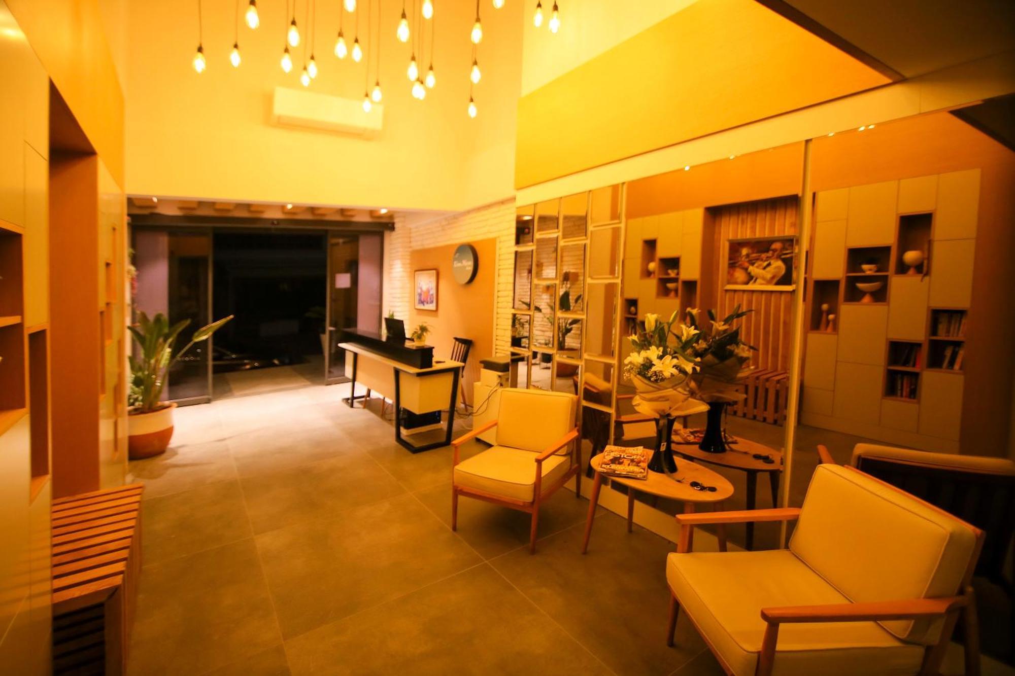 Çeşme Krem Marin Otel מראה חיצוני תמונה